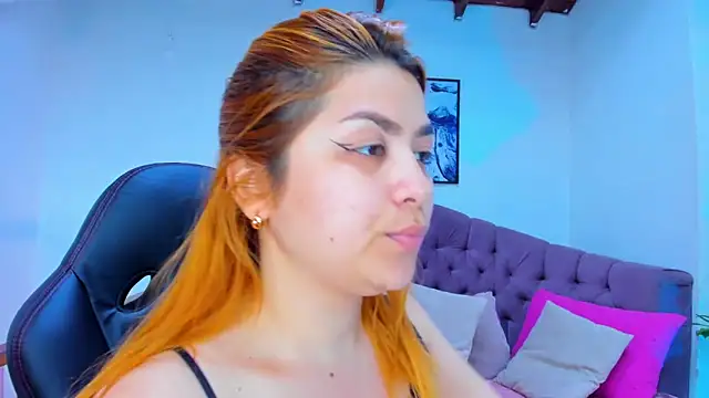 Snapshot of Gretta_Queen chatting on 09-16-25, 06:42 Gretta Queen online show from 09-16-25, 06:42