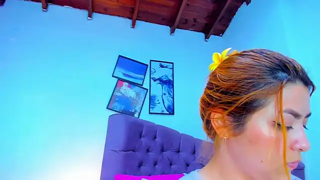 Snapshot of Gretta_Queen chatting on 09-29-25, 07:08 Gretta Queen online show from 09-29-25, 07:08