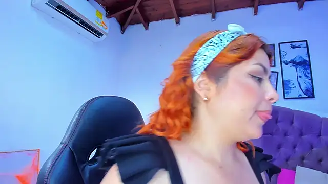 Snapshot of Gretta_Queen chatting on 10-28-25, 05:48 Gretta Queen online show from 10-28-25, 05:48