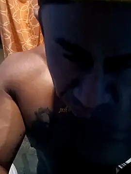 Snapshot of ivandignity chatting on 03-05-25, 06:12 ivandignity online show from 03-05-25, 06:12