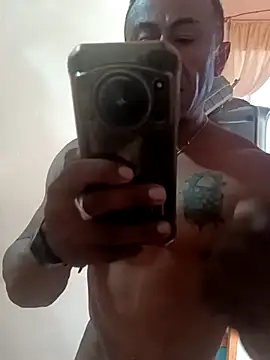 Snapshot of ivandignity chatting on 09-23-25, 10:02 ivandignity online show from 09-23-25, 10:02