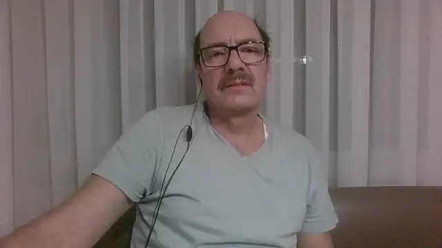 Snapshot of giesidie_1 chatting on 02-25-26, 03:38 giesidie 1 online show from 02-25-26, 03:38