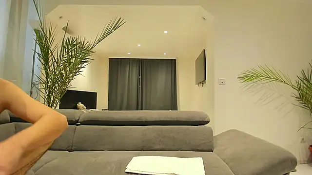 Snapshot of MissPanthera chatting on 01-02-25, 01:30 MissPanthera online show from 01-02-25, 01:30