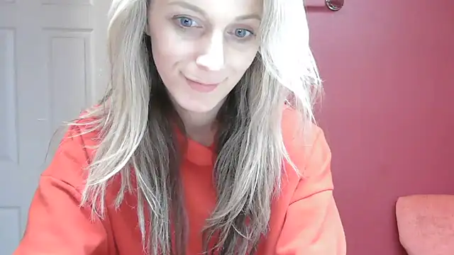 Snapshot of Heyitsmee33 chatting on 12-09-24, 11:24 Heyitsmee33 online show from 12-09-24, 11:24