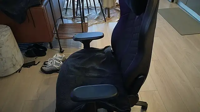 Snapshot of HungandThickLatin chatting on 09-16-25, 12:55 HungandThickLatin online show from 09-16-25, 12:55