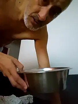 Snapshot of cuci45 chatting on 09-20-25, 09:16 cuci45 online show from 09-20-25, 09:16