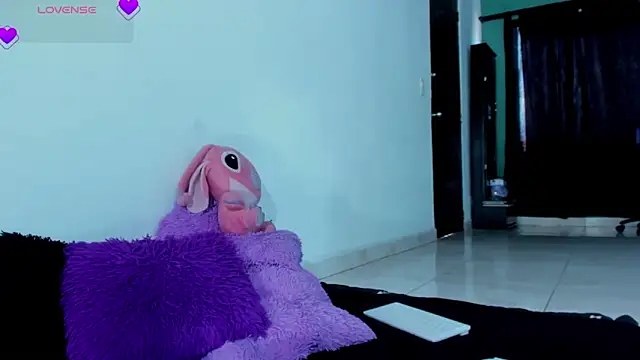 Snapshot of ink_demonxxx chatting on 01-18-25, 03:59 ink demonxxx online show from 01-18-25, 03:59