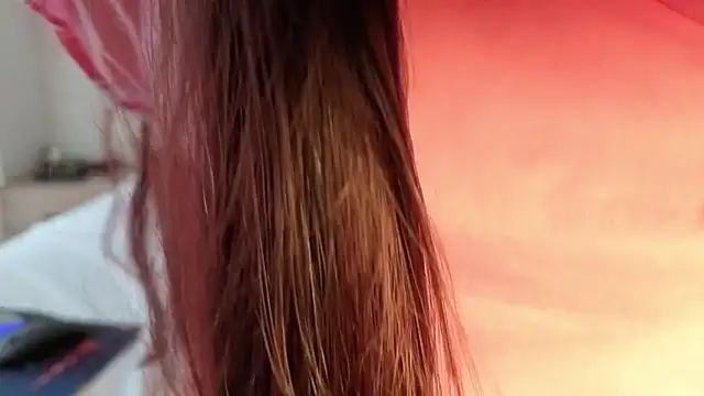 Snapshot of Ilona4y chatting on 06-16-26, 02:09 Ilona4y online show from 06-16-26, 02:09