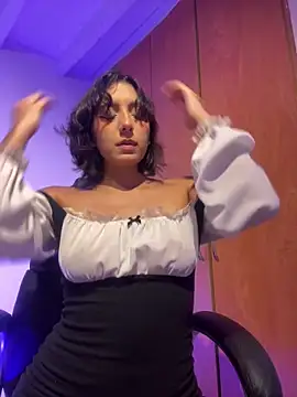 aurora xoxo online show from 02-21-25, 04:51