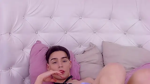 RobbyCharming online show from 01-20-25, 01:50