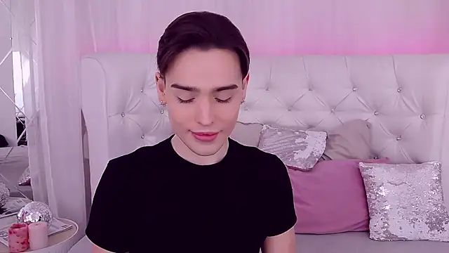 RobbyCharming online show from 01-24-25, 07:49