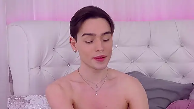 RobbyCharming online show from 02-16-25, 01:47