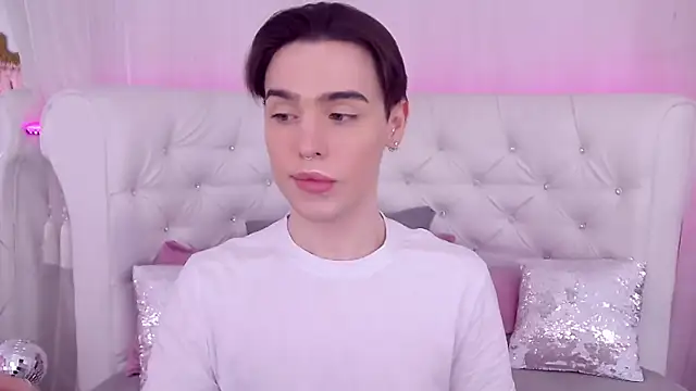 RobbyCharming online show from 02-24-25, 07:41