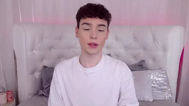 RobbyCharming online show from 09-24-25, 03:54