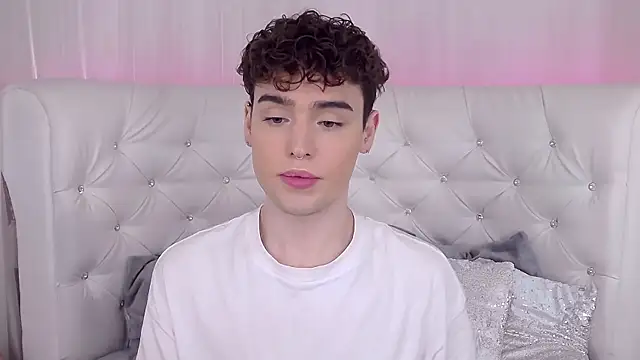 RobbyCharming online show from 10-04-25, 04:21