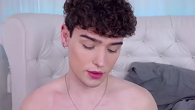 RobbyCharming online show from 11-12-25, 03:45