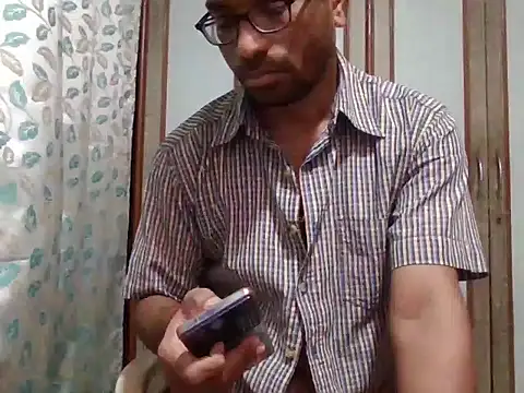 Snapshot of sexx4 chatting on 12-29-24, 07:43 sexx4 online show from 12-29-24, 07:43