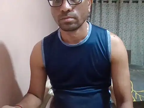 Snapshot of sexx4 chatting on 10-17-25, 07:05 sexx4 online show from 10-17-25, 07:05