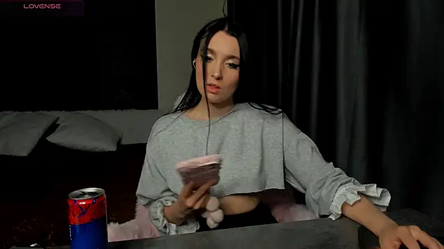 Snapshot of ariel_aspen chatting on 07-17-26, 08:35 ariel aspen online show from 07-17-26, 08:35
