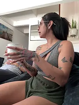 Snapshot of charlotte_stevenss_ chatting on 01-19-25, 05:07 charlotte stevenss online show from 01-19-25, 05:07