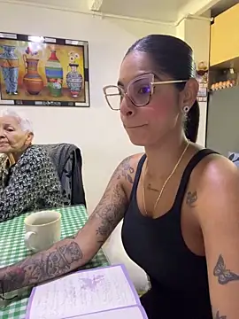 Snapshot of charlotte_stevenss_ chatting on 02-19-25, 02:34 charlotte stevenss online show from 02-19-25, 02:34