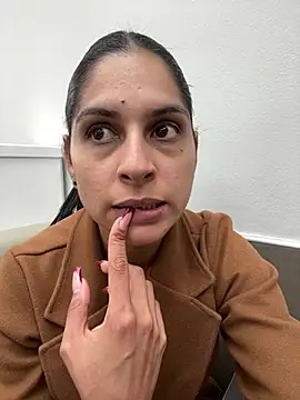 Snapshot of charlotte_stevenss_ chatting on 03-11-25, 06:41 charlotte stevenss online show from 03-11-25, 06:41