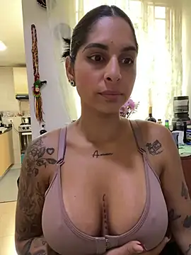 Snapshot of charlotte_stevenss_ chatting on 03-12-25, 04:35 charlotte stevenss online show from 03-12-25, 04:35