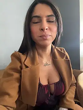 Snapshot of charlotte_stevenss_ chatting on 10-04-25, 03:32 charlotte stevenss online show from 10-04-25, 03:32