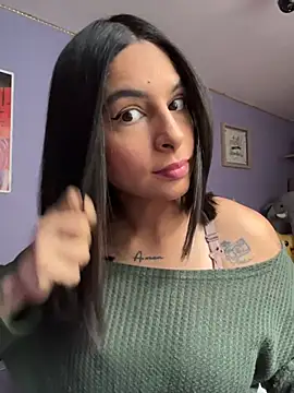 Snapshot of charlotte_stevenss_ chatting on 10-12-25, 03:00 charlotte stevenss online show from 10-12-25, 03:00