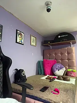 charlotte stevenss  online show from 06-04-26, 02:34
