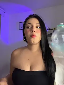 Snapshot of Abby-26 chatting on 05-02-26, 02:38 Abby-26 online show from 05-02-26, 02:38