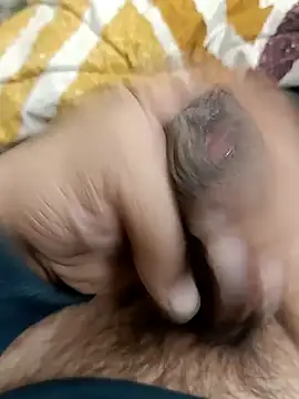 Snapshot of wrong_man25 chatting on 12-12-24, 07:59 wrong man25 online show from 12-12-24, 07:59