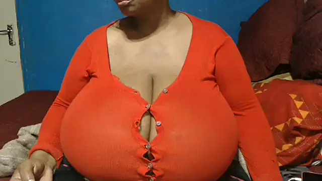 Snapshot of CUTEFIRMMELONSS chatting on 06-19-26, 07:28 CUTEFIRMMELONSS online show from 06-19-26, 07:28