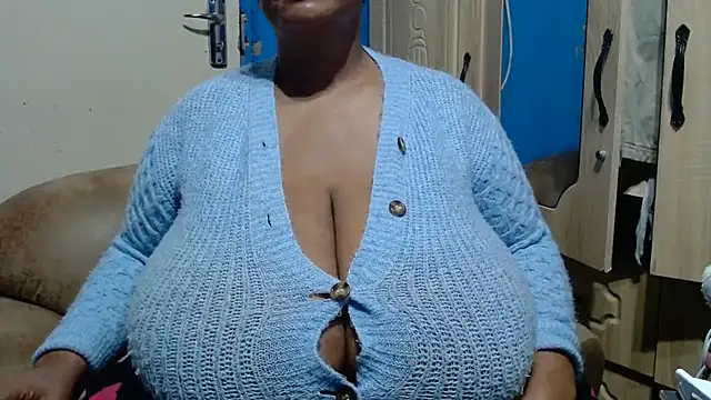 Snapshot of CUTEFIRMMELONSS chatting on 07-15-26, 06:02 CUTEFIRMMELONSS online show from 07-15-26, 06:02