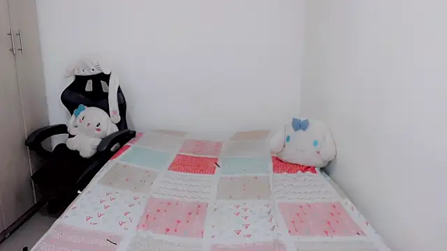 Youlittlepervertt  online show from 10-14-25, 04:13