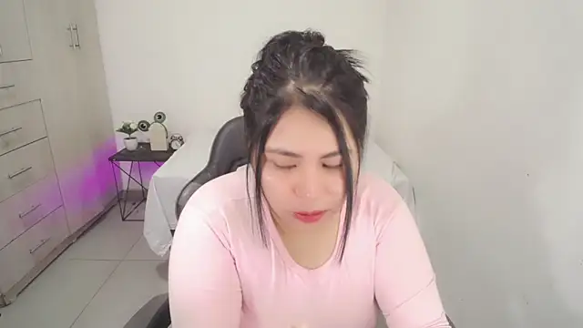 Snapshot of Youlittlepervertt_ chatting on 02-05-26, 02:38 Youlittlepervertt online show from 02-05-26, 02:38