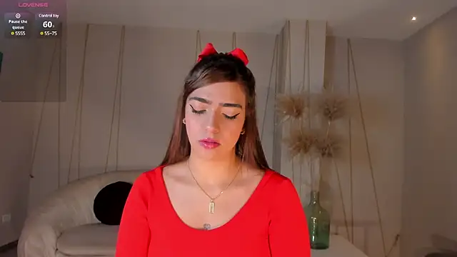 MariamRivera  online show from 01-31-25, 03:52