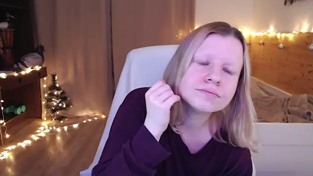 Snapshot of Exponent_5 chatting on 12-31-24, 12:54 Exponent 5 online show from 12-31-24, 12:54