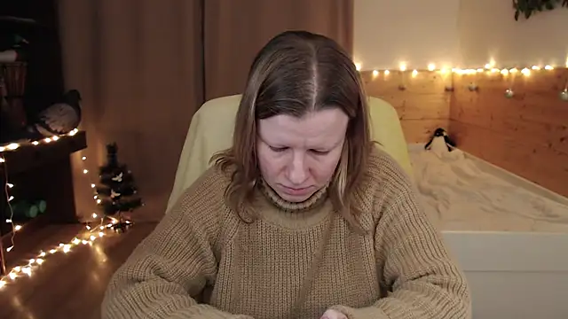 Snapshot of Exponent_5 chatting on 02-16-25, 09:05 Exponent 5 online show from 02-16-25, 09:05