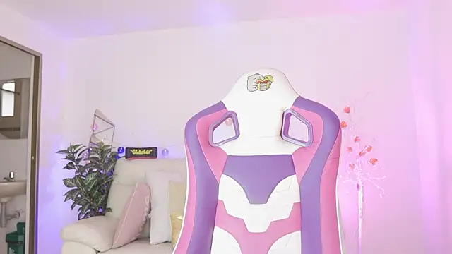 driana hoffman online show from 11-27-25, 07:16