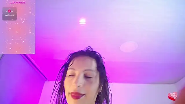 Miley Walker1 online show from 02-19-25, 10:23