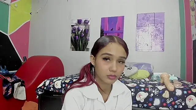 Snapshot of MarianaManzur chatting on 01-24-25, 08:11 MarianaManzur online show from 01-24-25, 08:11