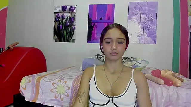 Snapshot of MarianaManzur chatting on 02-03-25, 05:24 MarianaManzur online show from 02-03-25, 05:24