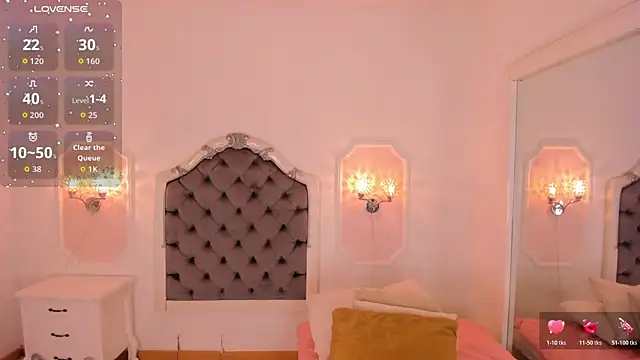 Valentina Ross  online show from 04-14-26, 11:05