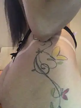 Snapshot of jessy905 chatting on 03-17-25, 08:40 jessy905 online show from 03-17-25, 08:40