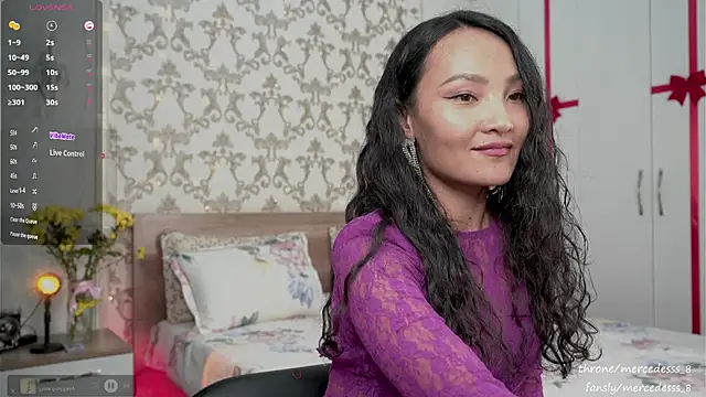 Snapshot of merca_8 chatting on 12-26-24, 10:59 merca 8 online show from 12-26-24, 10:59