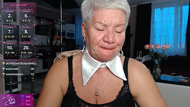 roxana brooks online show from 08-04-26, 06:43