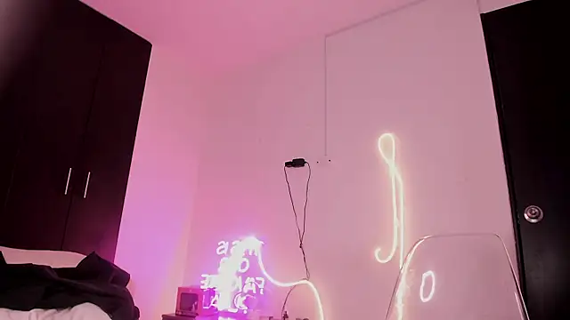 Snapshot of megar_3 chatting on 02-02-25, 10:17 megar 3 online show from 02-02-25, 10:17