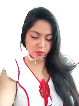 Snapshot of leah_passion chatting on 10-26-25, 06:58 leah passion online show from 10-26-25, 06:58