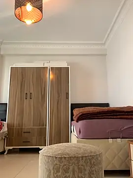 Snapshot of _Playboy_ chatting on 10-30-25, 09:11 Playboy online show from 10-30-25, 09:11